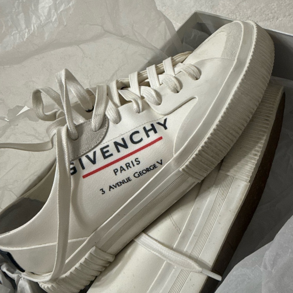 Givenchy Men's White Sneakers